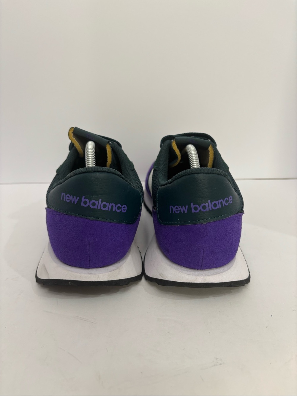 New Balance Retro Runner Sneakers in Black, Purple & White size 10.5 - Picture 4 of 9